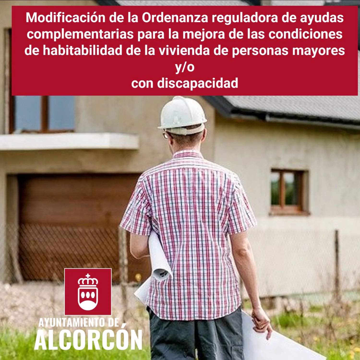 Imagen representando arquitecto frente a vivienda